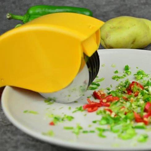General||Quick Prep Chef's Cutter And Mincer