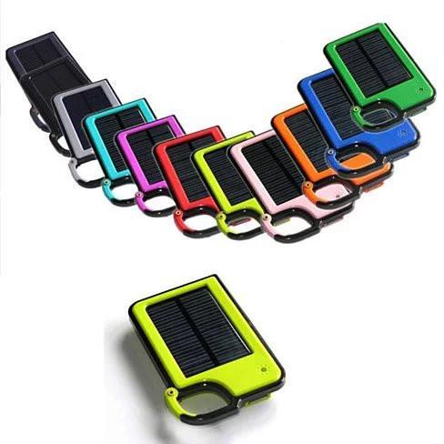 General||Clip-on Tag Along Solar Charger For Your Smartphone